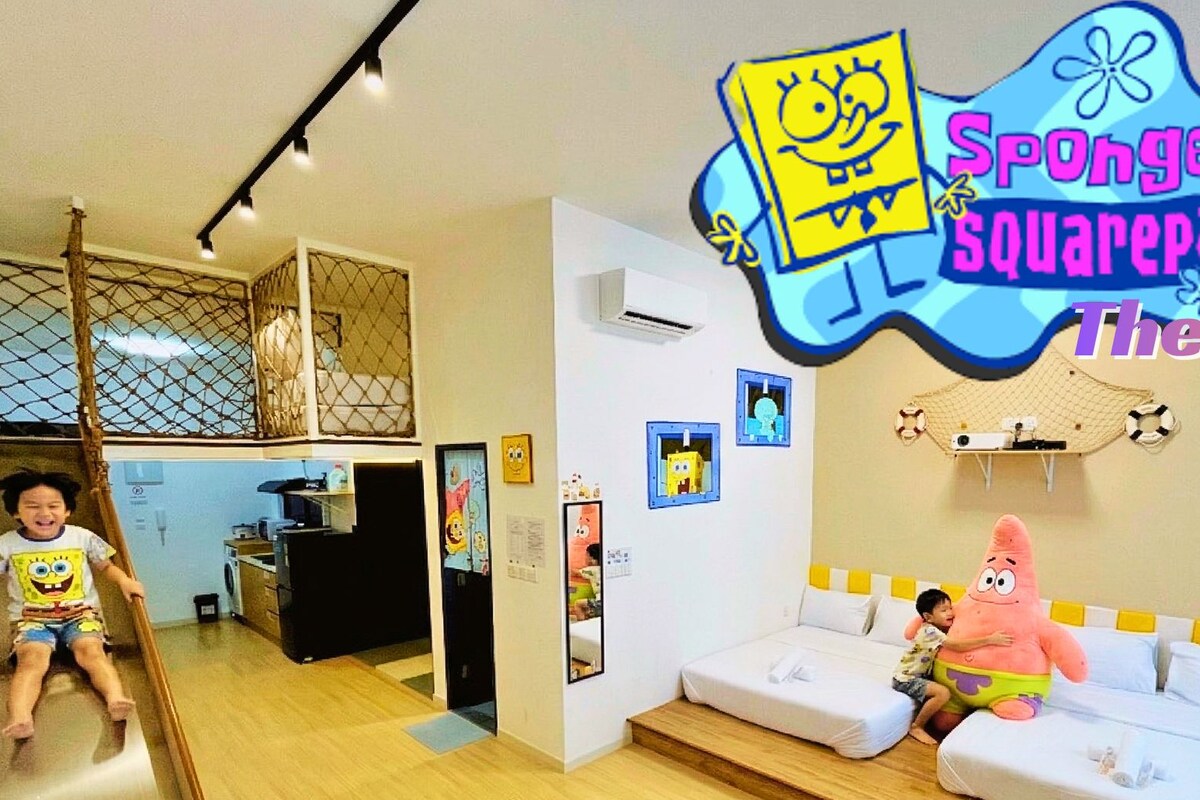 Spongebob Family Homestay Near Legoland w Slide | Living area
