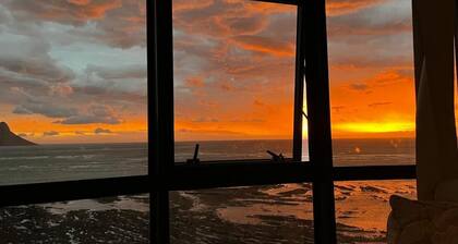 Oppulent Apartment on the Beach