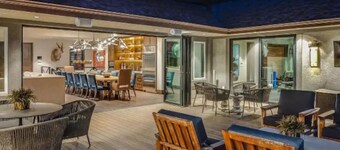 Exclusive Villa with Expansive Space &Private Bar