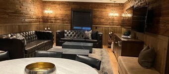 Exclusive Villa with Expansive Space &Private Bar