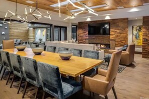Dining - Exclusive Villa with Expansive Space &Private Bar (Foxfield)