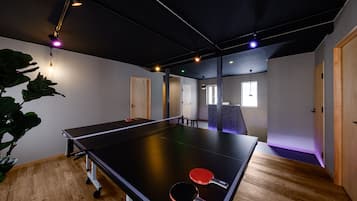 ラグジュアリー ヴィラ | リビング エリア | 液晶テレビ、Netflix、ストリーミングサービス