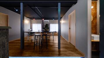 Luxury-Villa | Wohnbereich | LCD-Fernseher, Netflix, Streaming-Dienste