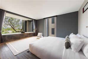 Presidential Suite | 客房內保險箱、書桌、免費無線上網、床單