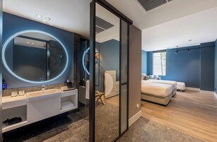 Superior Triple Room | Bathroom | Shower, hair dryer, towels, soap