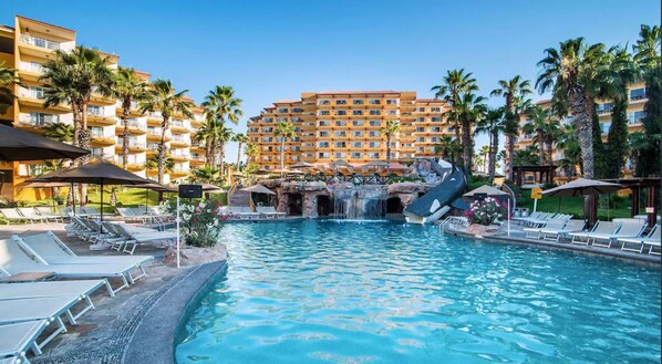 حمّام سب�احة خارجي