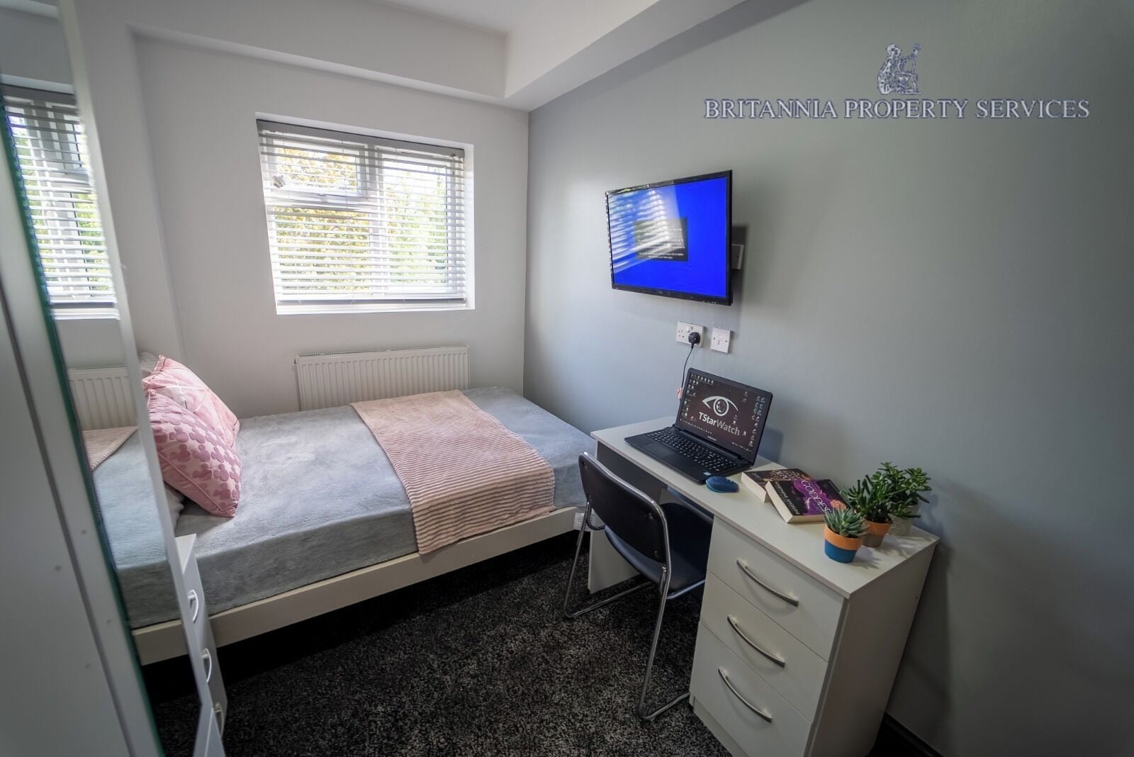 Studio | Iron/ironing board, free WiFi, bed sheets