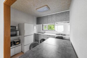 Family Villa | In-room dining - LANDMARK ANNEX (Furano)