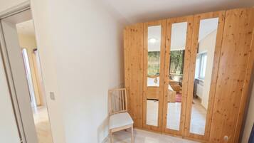 1 Schlafzimmer, Reisekinderbett, kostenloses WLAN, Bettwäsche