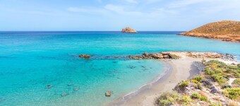 Charming Cretan House, Bougainvillea