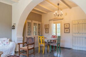 Dining - Charming Cretan House, Bougainvillea (Agia Fotia)