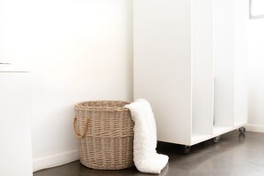 Interior - Colourful Eclectic Apartment (Johannesburg)