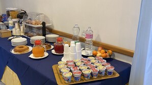 Breakfast buffet - Hotel Ferrara (Chianciano Terme)