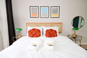 Deluxe Condo, 2 Bedrooms, Non Smoking