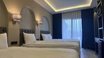 Egyptian cotton sheets, premium bedding, free minibar items