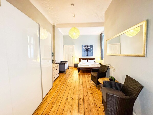 3 chambres, fer et planche à repasser, Wi-Fi, literie fournie