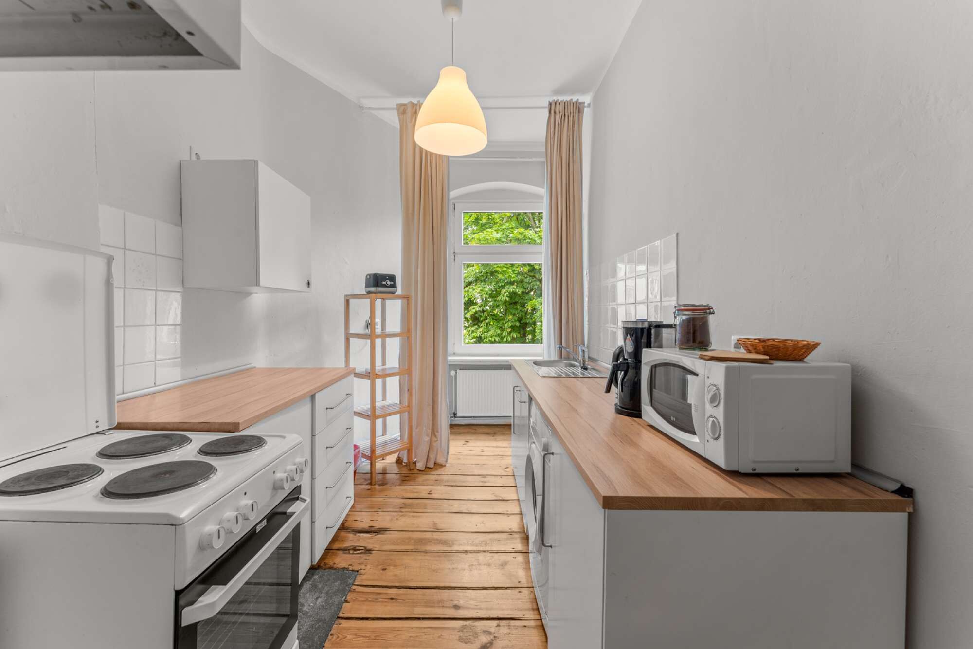 Refrigerador, microondas, horno, placa de cocina