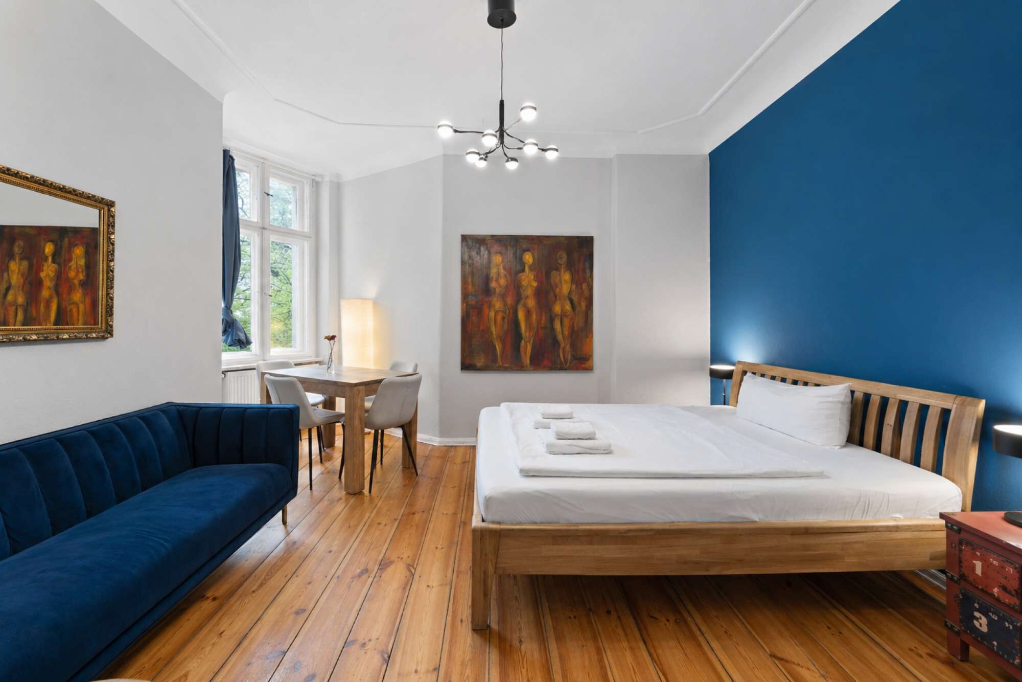 2 habitaciones, tabla de planchar con plancha, wifi y ropa de cama 