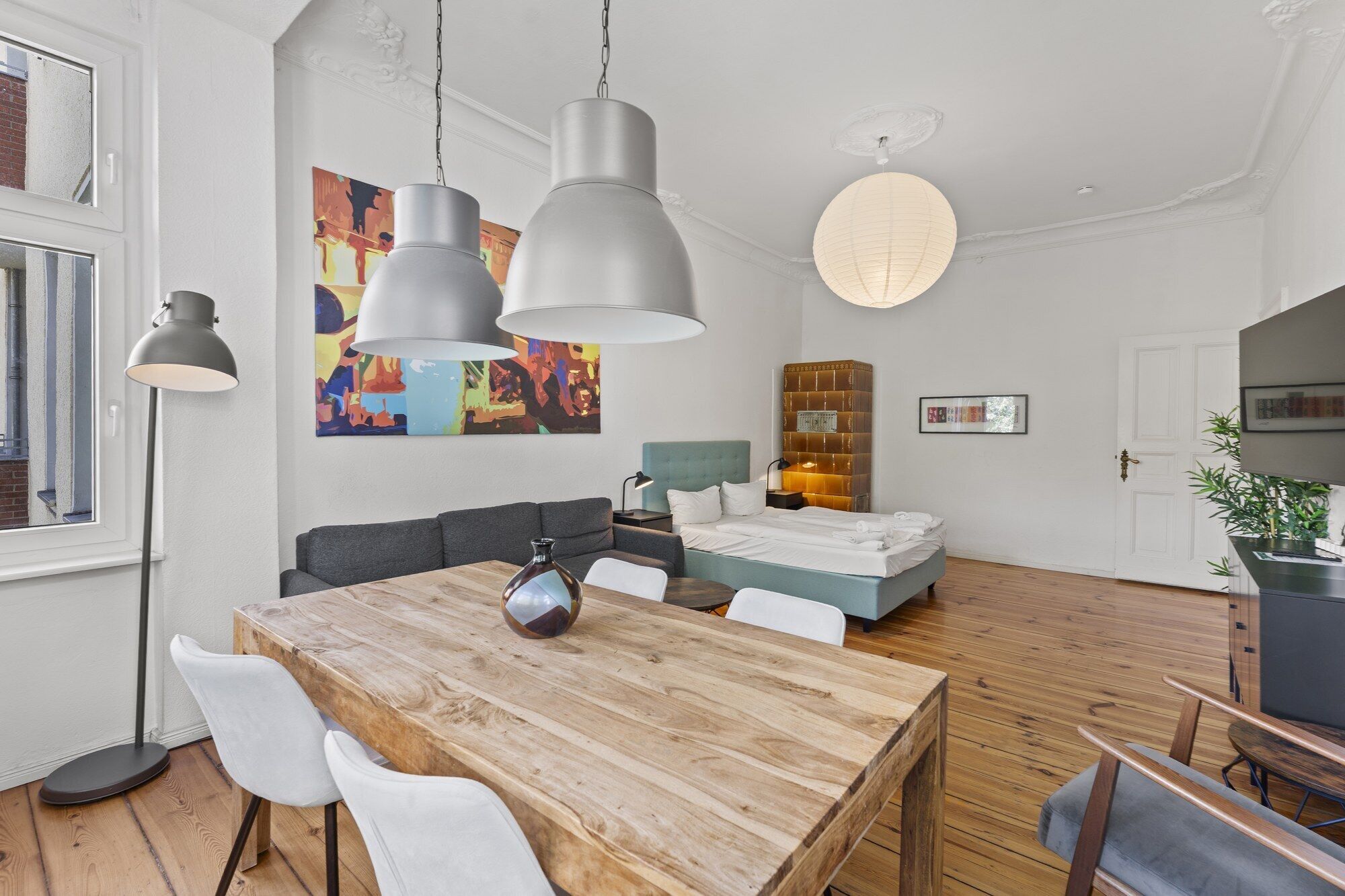 2 habitaciones, tabla de planchar con plancha, wifi y ropa de cama 