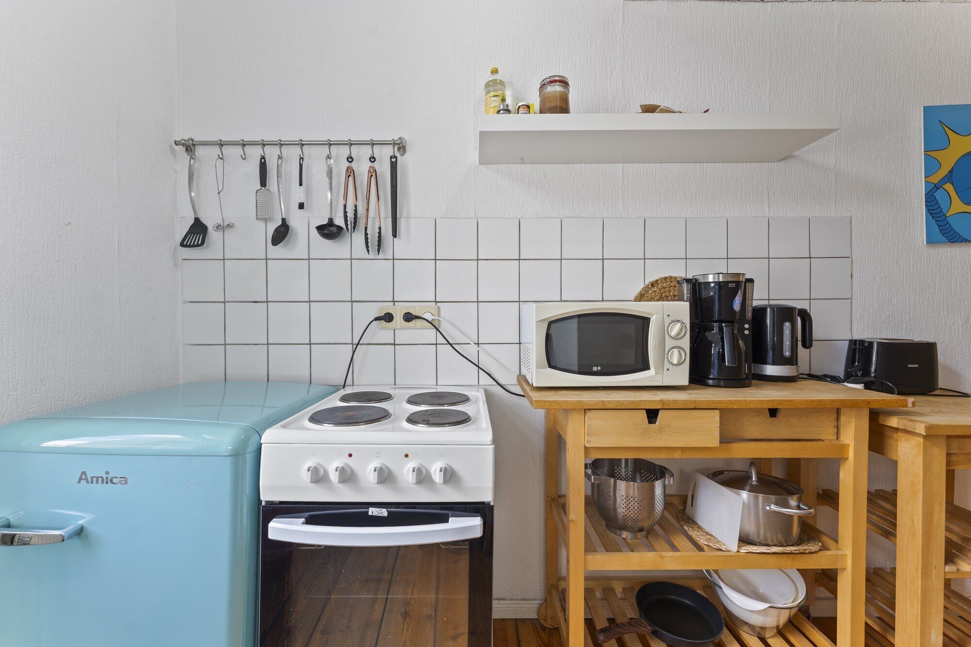 Refrigerador, microondas, horno, placa de cocina