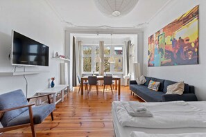 TV - primeflats - Apartment Togo Berlin-Wedding (Berlin)