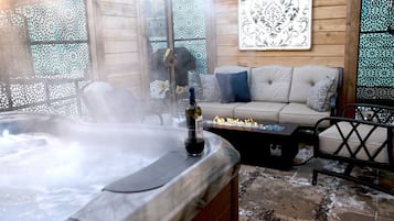 Bain à remous extérieur