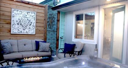 Hot Tub Studio! Sparkling Clean, Close to Oldtown.