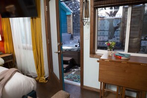 1 makuuhuone, silitysrauta/-lauta, ilmainen Wi-Fi, vuodevaatteet