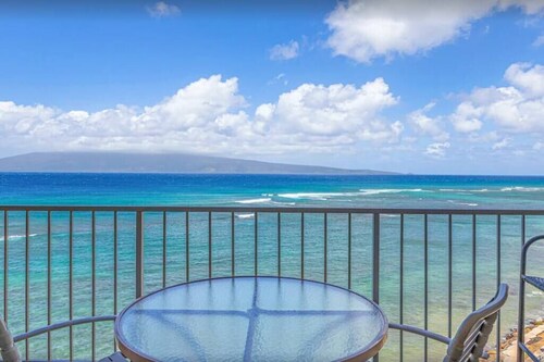 Oceanfront resort 10th floor 1 bedroom condo, AC