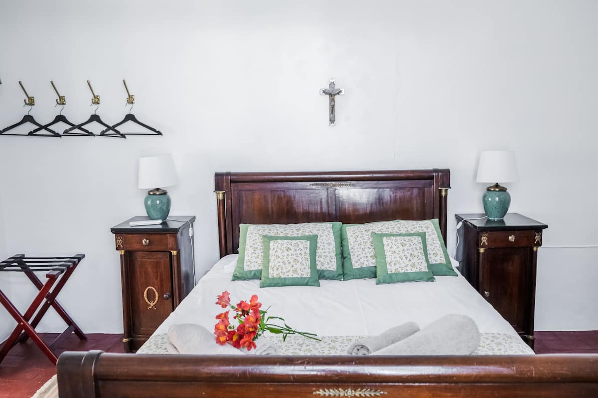 5 habitaciones, ropa de cama de alta calidad y decoración personalizada