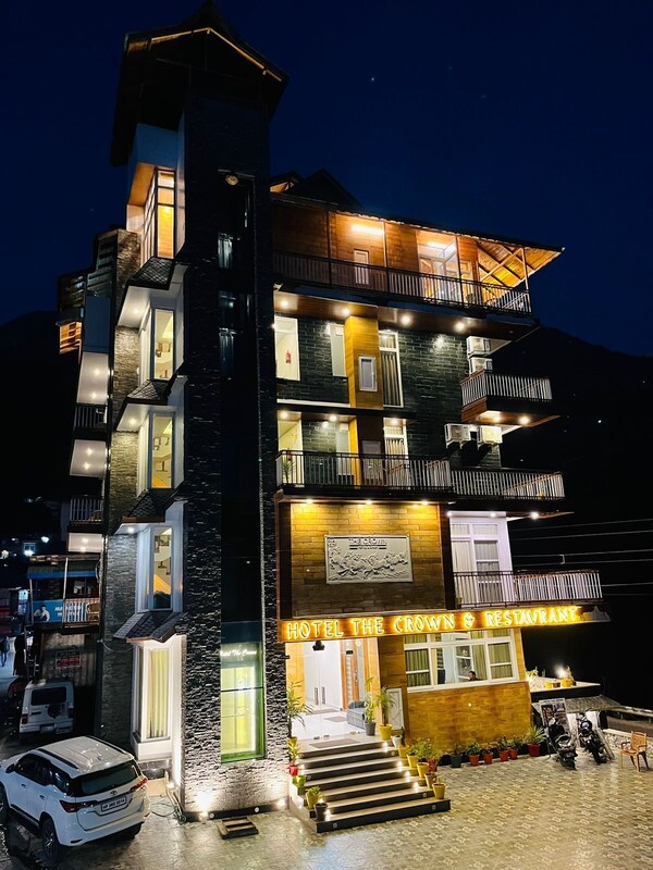 Hotel The Crown - Lahaul And Spiti