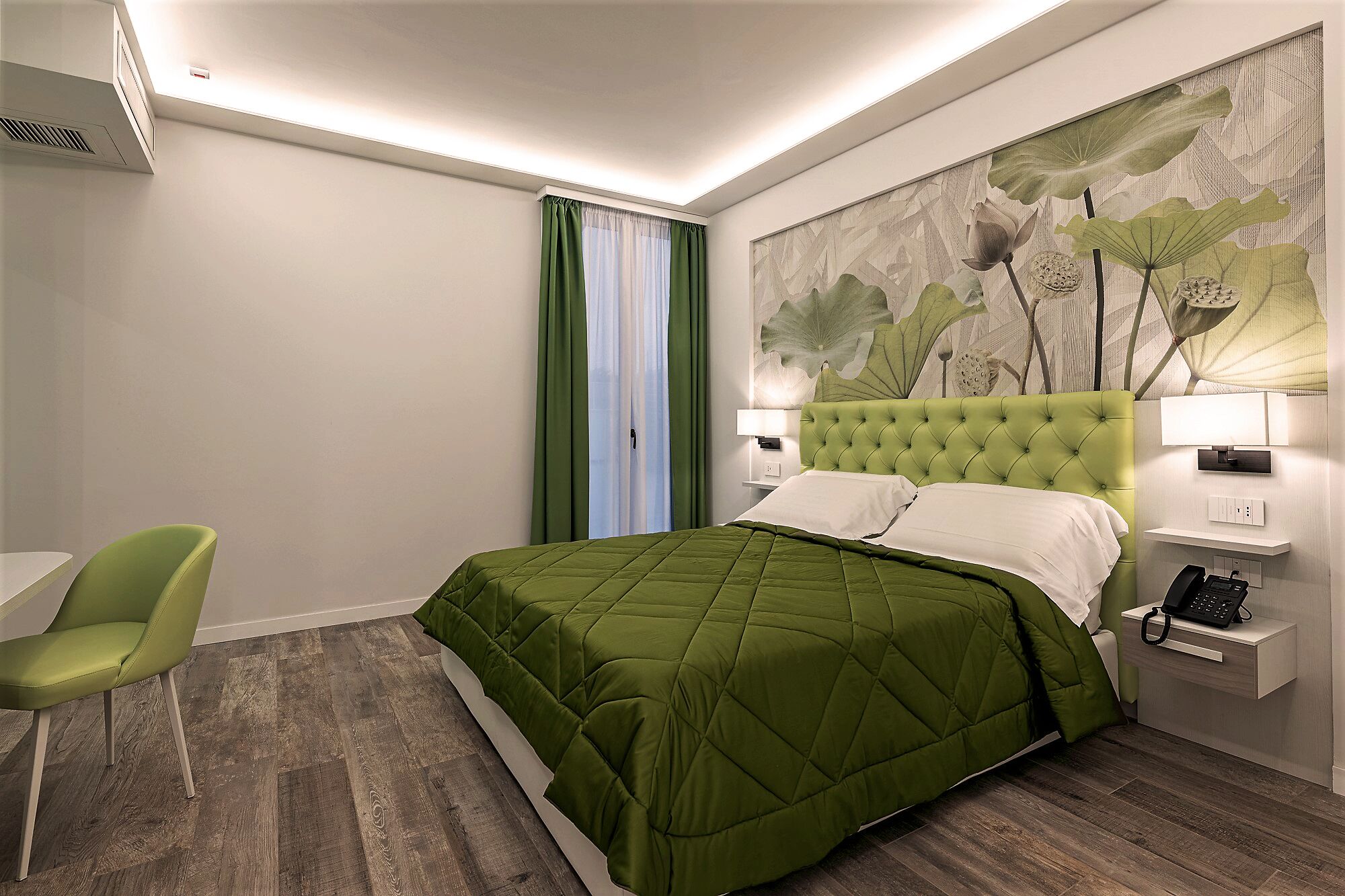 Camera Superior | Biancheria da letto di alta qualità, copriletto in piuma, minibar