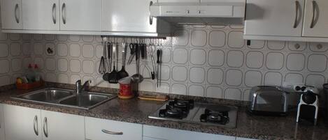 Fridge, microwave, dishwasher, coffee/tea maker