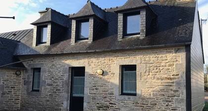 Maison de caractĂšre Ă  5 min d'Huelgoat ! En plein centre FinistĂšre