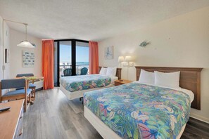 1 bedroom, iron/ironing board, WiFi, bed sheets - Ocean Annie's Oceanview Studio,Scenic Views,Pools! (Myrtle Beach)