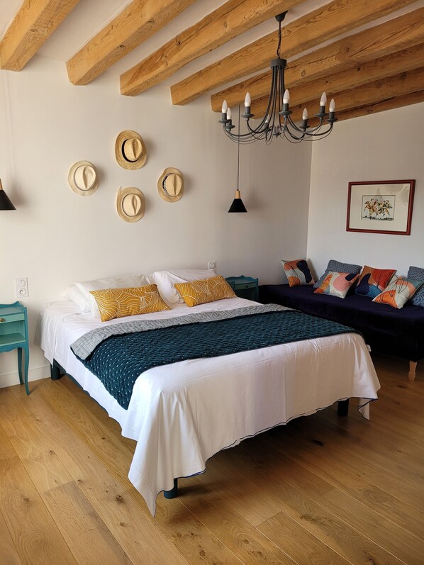 Family Room, Multiple Beds