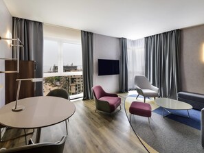 Suite, 1 Double Bed, River View | Minibar, in-room safe, laptop workspace, blackout drapes - Novotel Kinshasa La Gombe (Kinshasa)