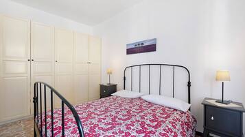 1 camera, Wi-Fi gratuito, lenzuola