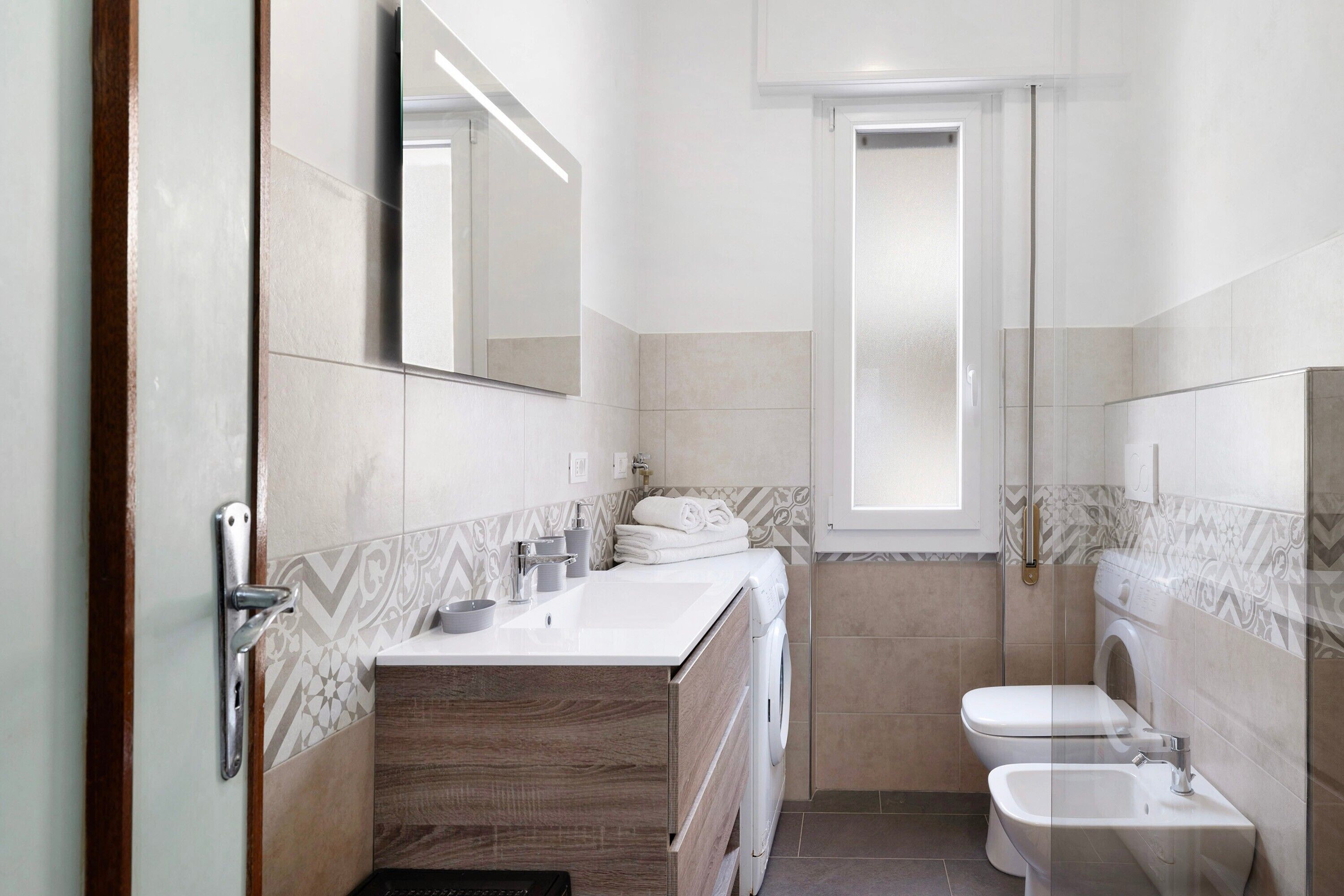 Doccia, asciugacapelli, asciugamani