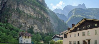 Appartement 'Villa Stanga' avec vue sur les montagnes, jardin privé et Wi-Fi