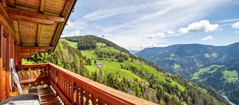 Appartement "Ferienwohnung Bergblick" avec vue sur le lac, terrasse privée et jardin privé.