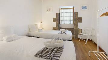 2 quartos, ferros/tábuas de passar roupa, Wi-Fi de cortesia