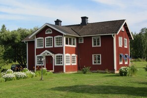 Exterior - Lyåsa Lillegard on Lake Lyen (Kronobergs län)