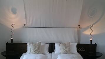 3 Schlafzimmer, Reisekinderbett, kostenloses WLAN, Bettwäsche