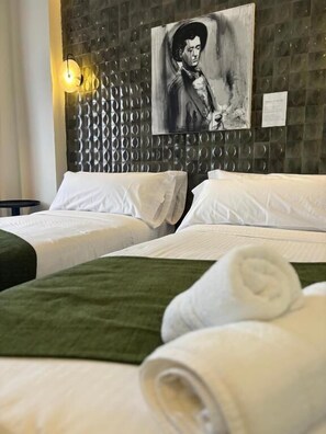 スタンダード ルーム | 高級寝具、羽毛の掛け布団、客室ごとに異なる装飾、客室ごとに異なるインテリア