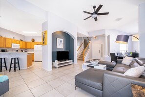 Smart-TV, DVD-spiller og fotballspill