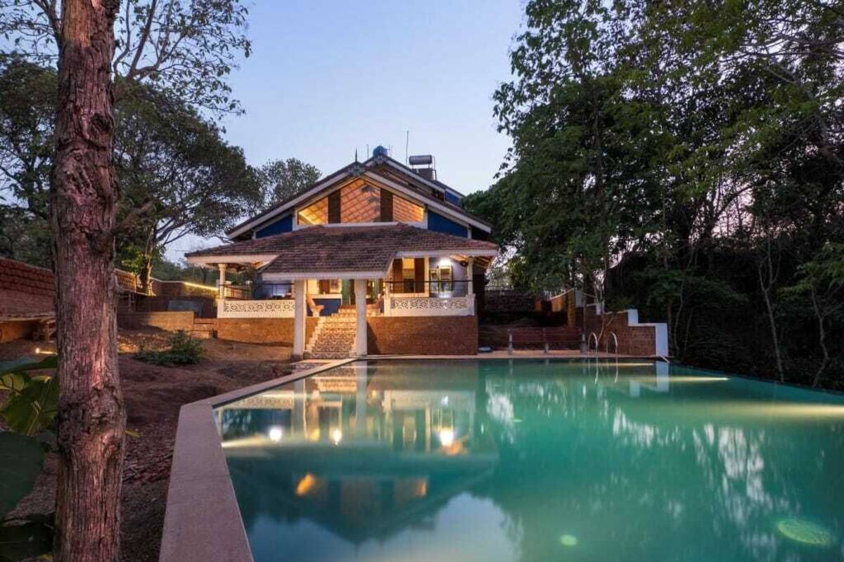 Villa luxueuse | 4 chambres, fer et planche à repasser, accès au Wi-Fi (inclus)