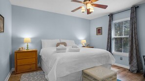 2 bedrooms, iron/ironing board, free WiFi, bed sheets - Pet Friendly Beach Home, 2 Mins to Beach & Eastern Lake + Free Tickets! (Santa Rosa Beach)