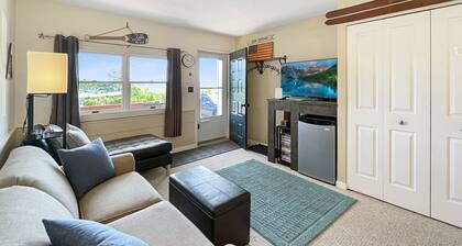 Cozy Condo with Views of Mt Kineo