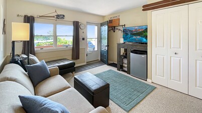 Cozy Condo with Views of Mt Kineo